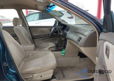 1998 Nissan Altima Gle/Gxe/Se/Xe z USA, uszkodzony, nr VIN 1N4DL01D1WC242318